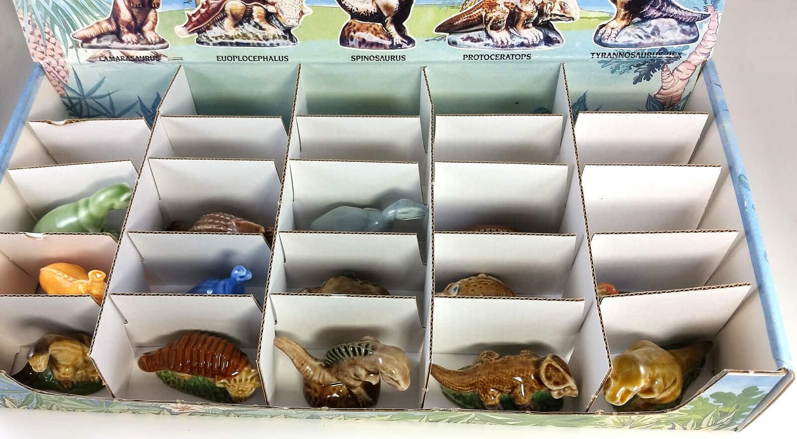 Wade Staffordshire Dinosaurs Set of 14 Plus Display Box