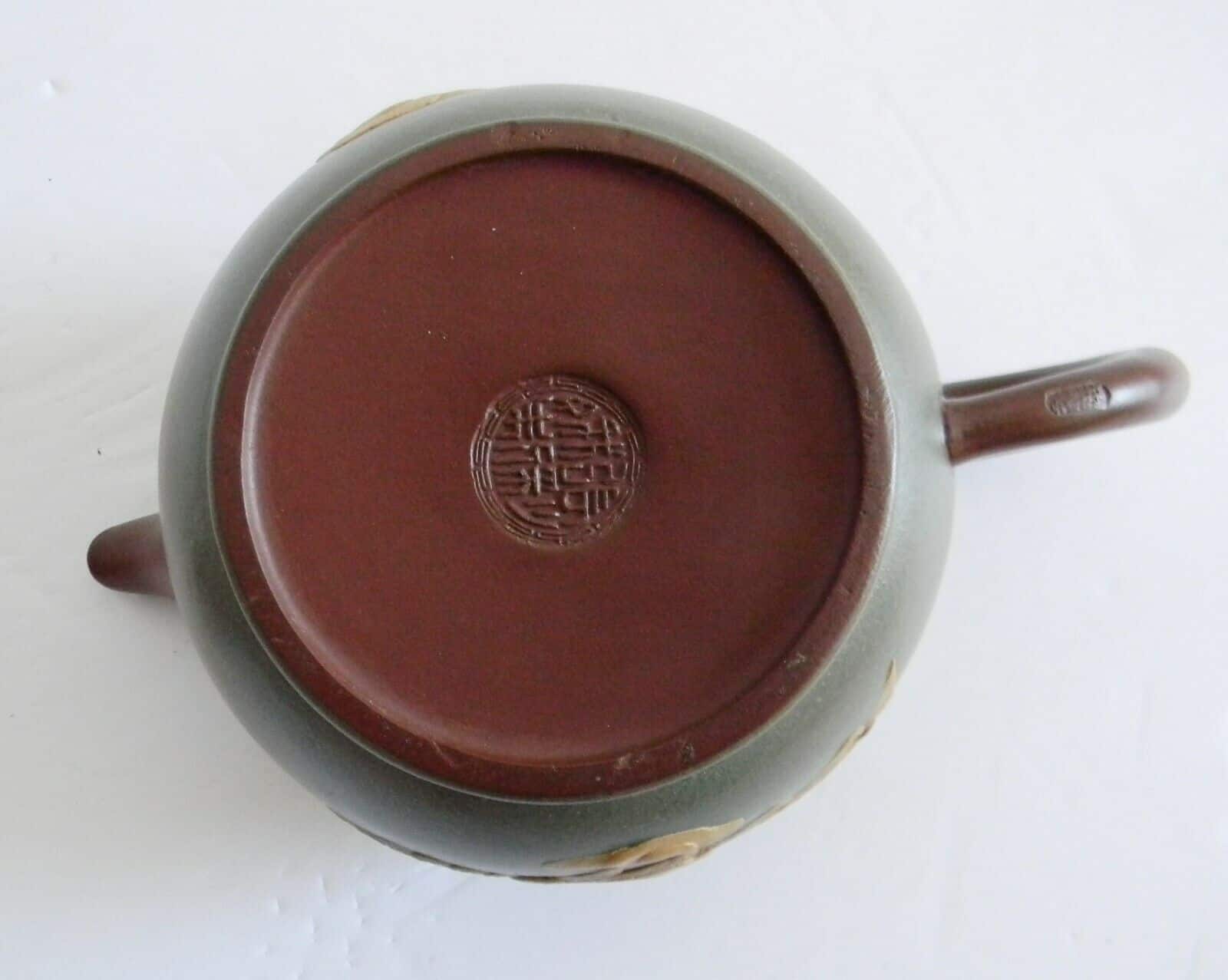 Chinese Vintage Yixing Dragon and Phoenix Zisha Teapot