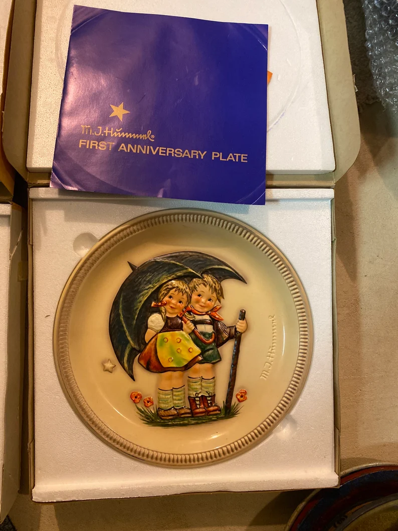 Hummel First Anniversary Plate Large
