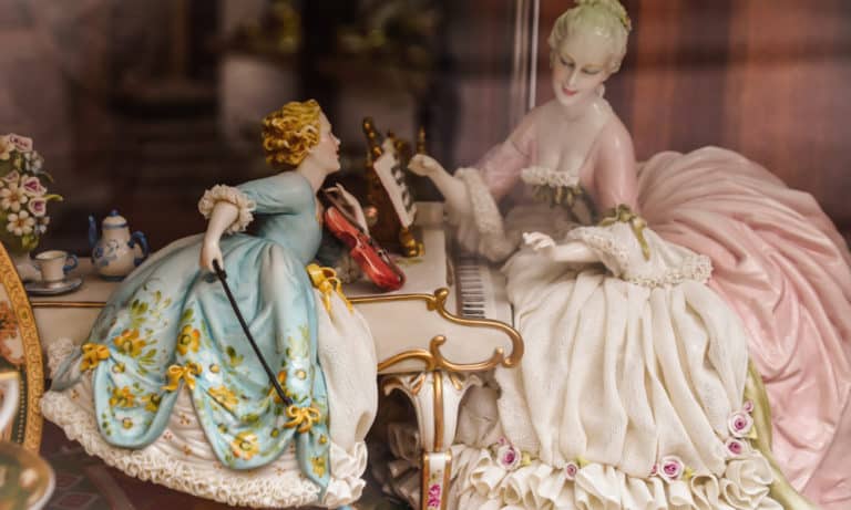 Top 10+ Most Valuable Vintage Porcelain Dolls that Worth Money