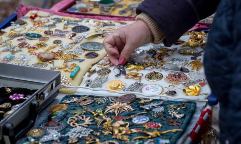 20 Most Valuable Antique Brooches (Year & Value)