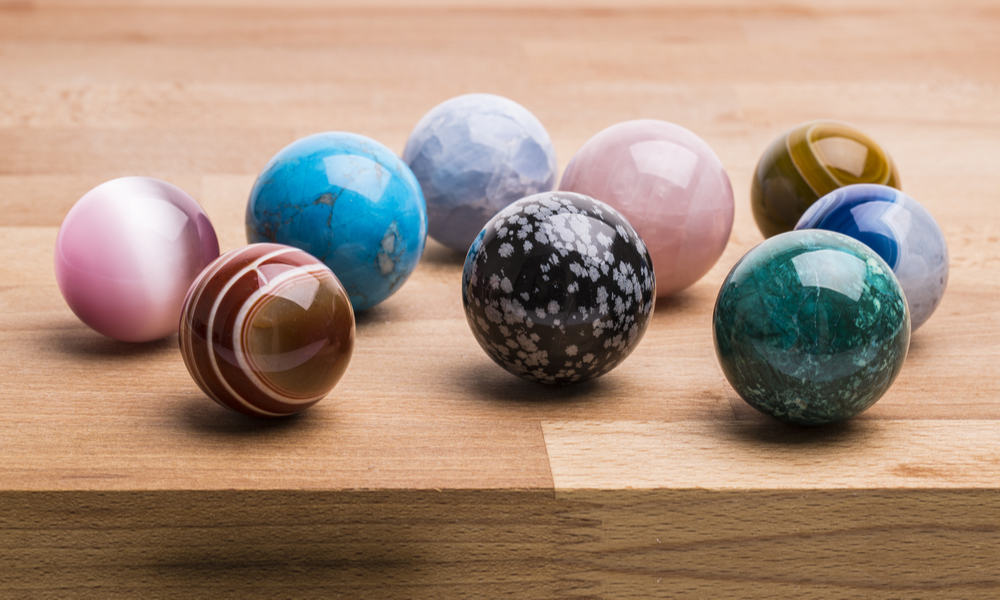 25 Most Valuable Vintage Marbles (Identification & Price Guides)