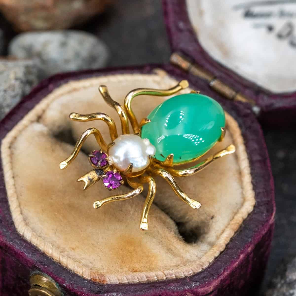 Chalcedony & Pearl Spider BroochTie Tack