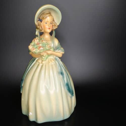 Colonial Lady Southern Belle Chalkware