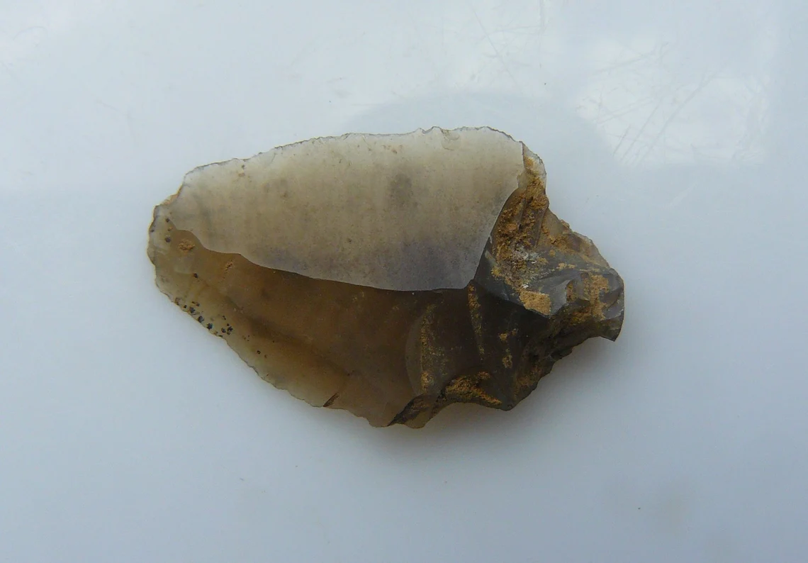 Leaf Arrowhead - Flint Tool - From near Stonehenge (Aldbourne, Wiltshire, UK) Found around 1900 - Late Neolithic Early Bronze Age