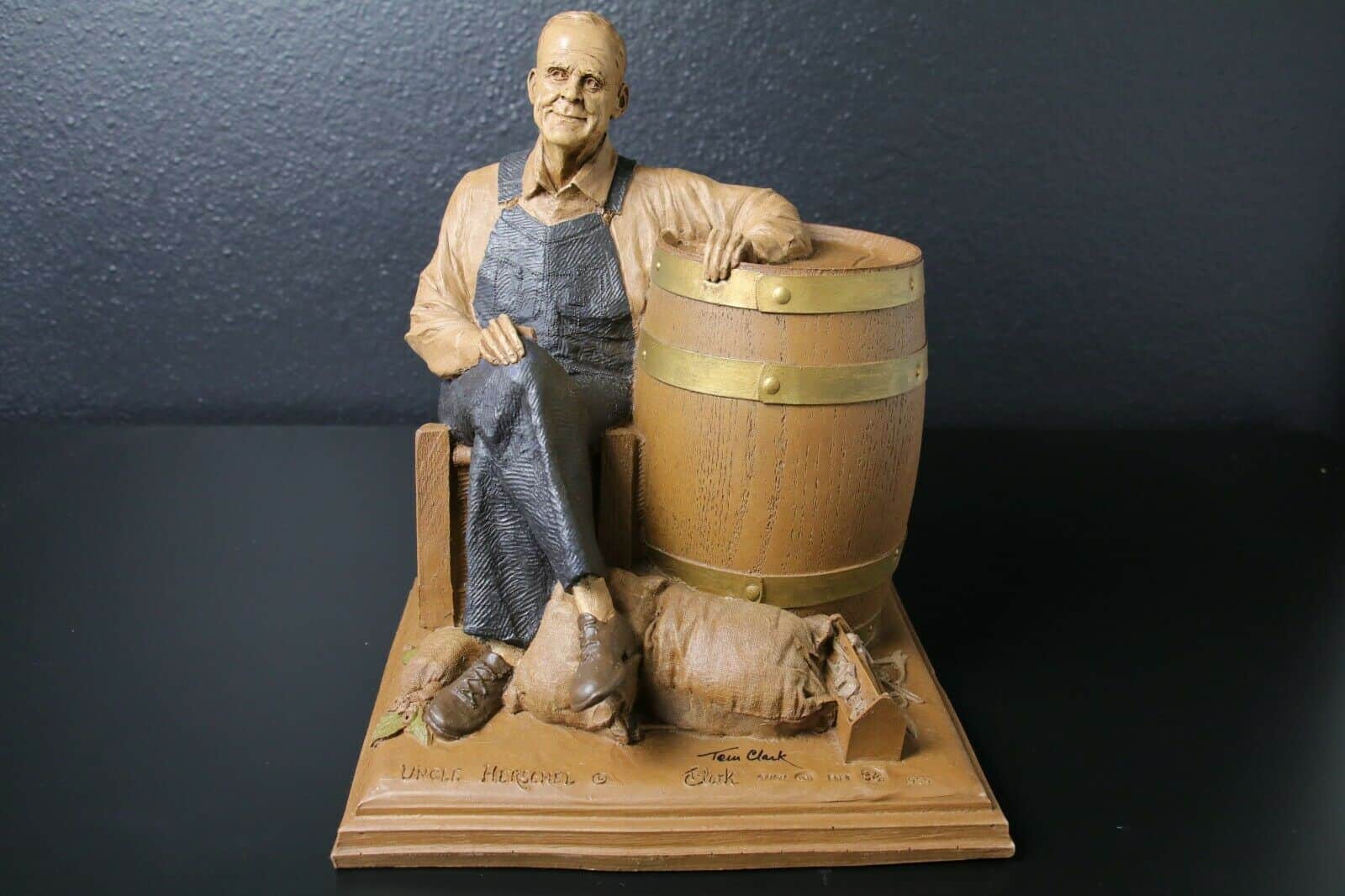 Tom Clark Uncle Herschel Signed Cracker Barrel Resin Statue Figure