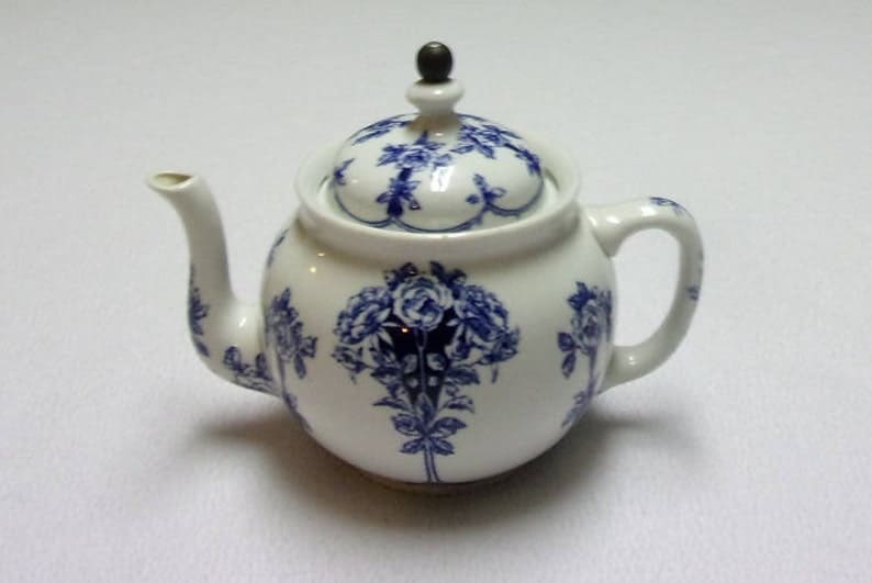 1914 Buffalo argyle china teapot