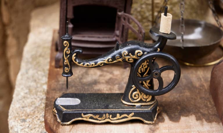 Antique Miniature Sewing Machines Value (Identification & Price Guides)