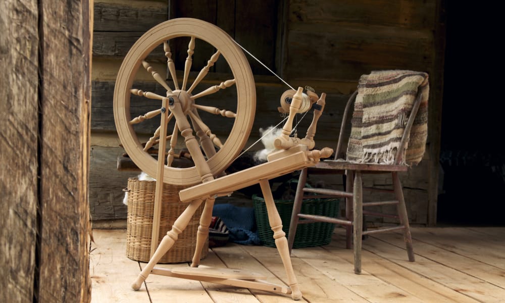 Antique Spinning Wheel Identification (History, Types & Value)