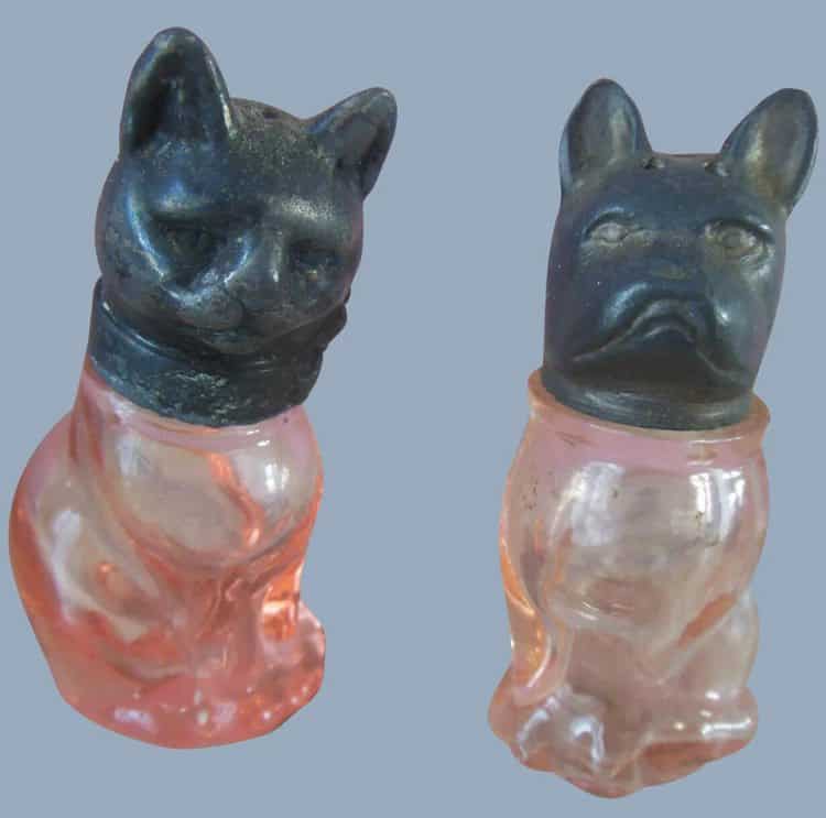 Cat and dog pink pepper and salt shakers