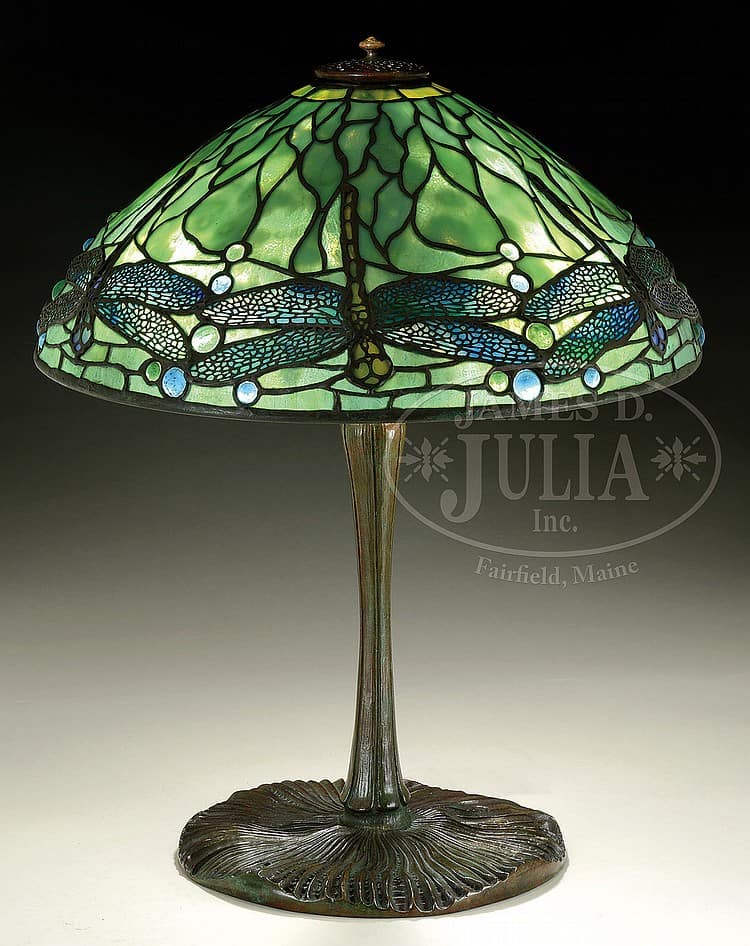 Dragonfly table lamp
