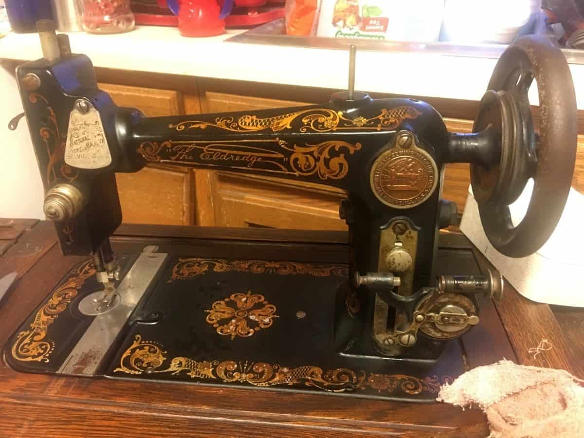 Eldredge national sewing machine