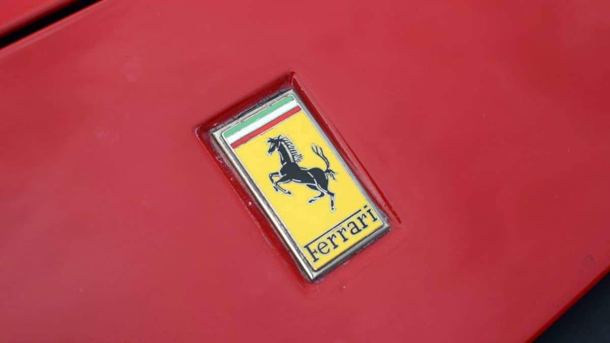Ferrari auto badge