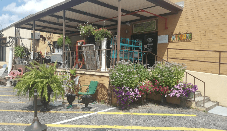 Palmetto Peddlers Antiques - Florence