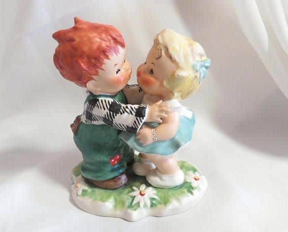 Red Heads and Blonde Series Figurine
