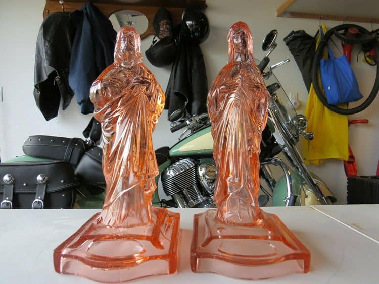 Religious Jesus and Mary pink statue