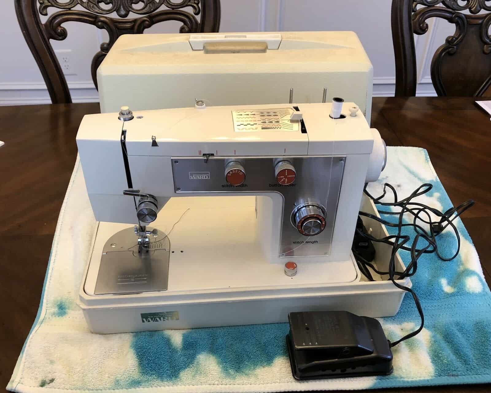 UHT J1276 Sewing Machine