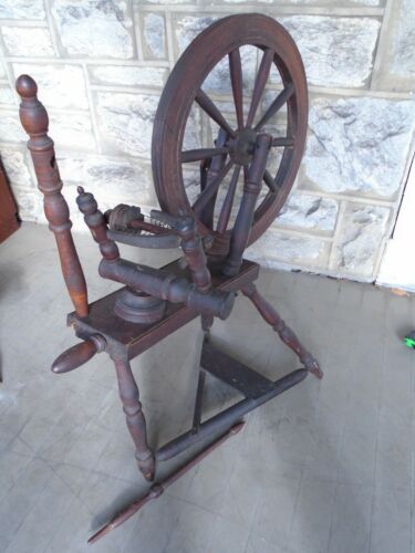 Victorian spinning wheel from the 1800s