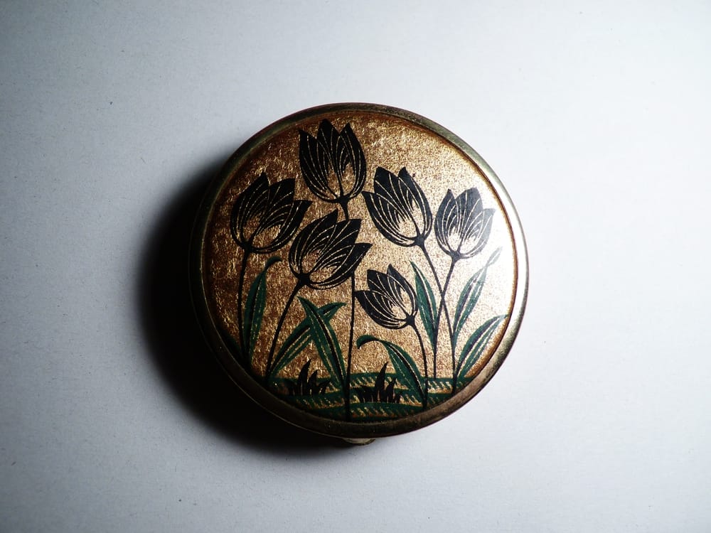 antique powder compact price guide