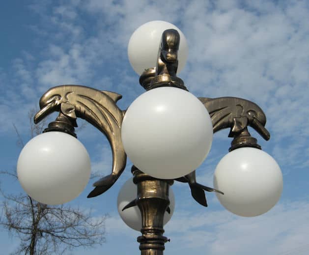 five bulb streetlamps
