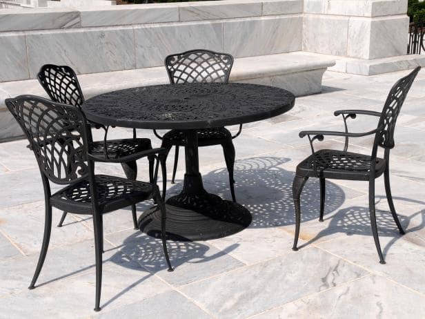 what-to-clean-iron-and-metal-patio-furniture-with