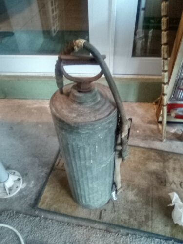 Military fire extinguisher (the 1920s)